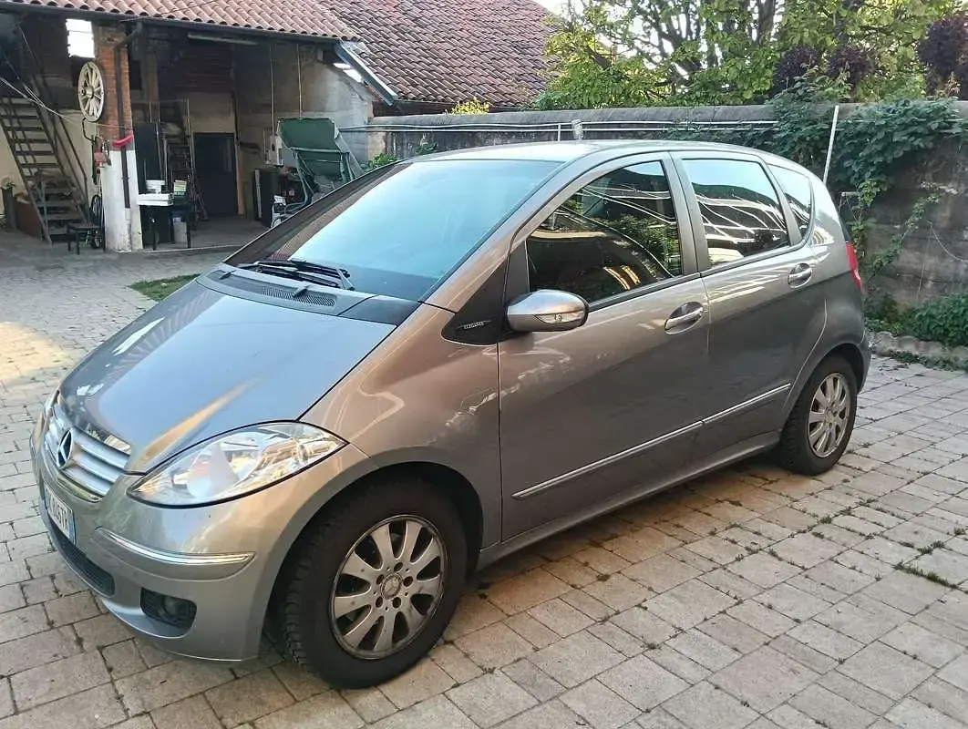Usata Mercedes A170 Elegance 116 CV (85 kW) 2007 Grigio Monovolume