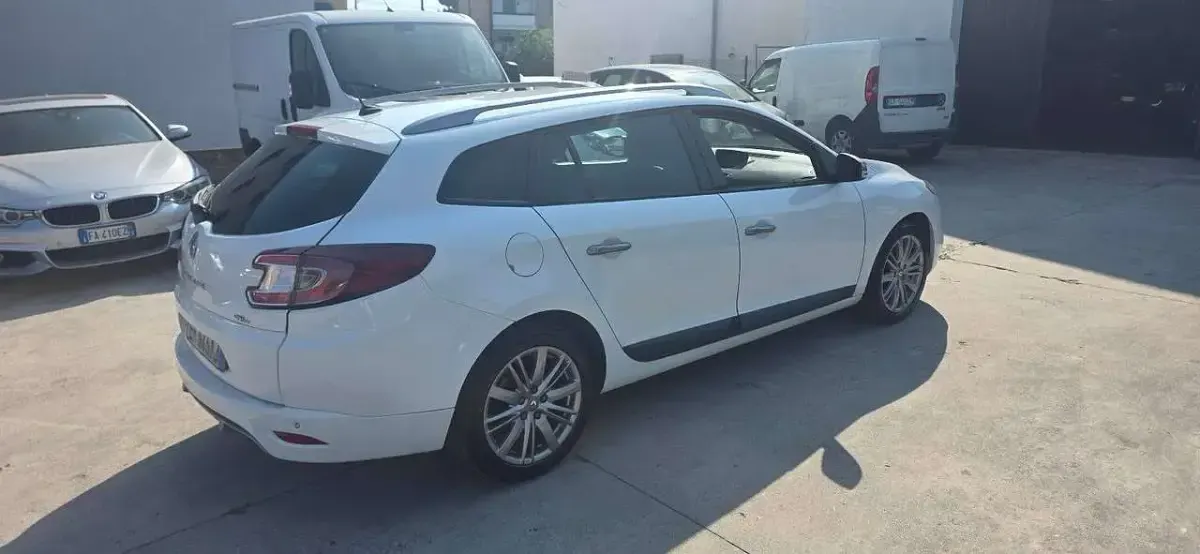 Usata Renault Mégane GT Line GT-Line 110 CV (80 kW) 2011 Bianco Station wagon