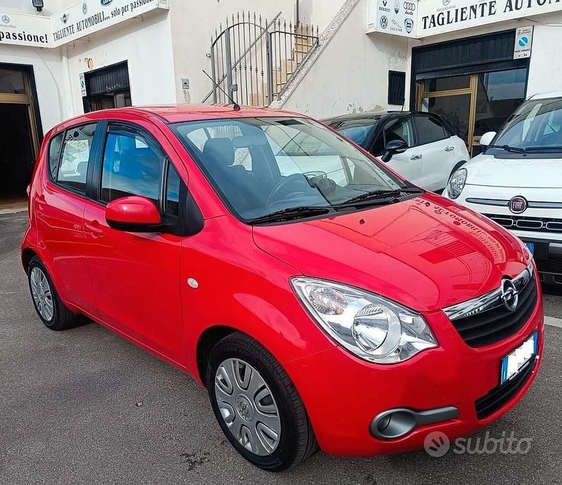 Usata Opel Agila 68 CV (50 kW) 2014 Rosso Monovolume