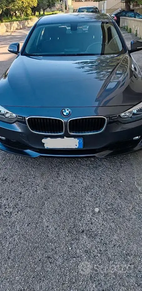 Usata BMW 318 143 CV (105 kW) 2014 Grigio Berlina
