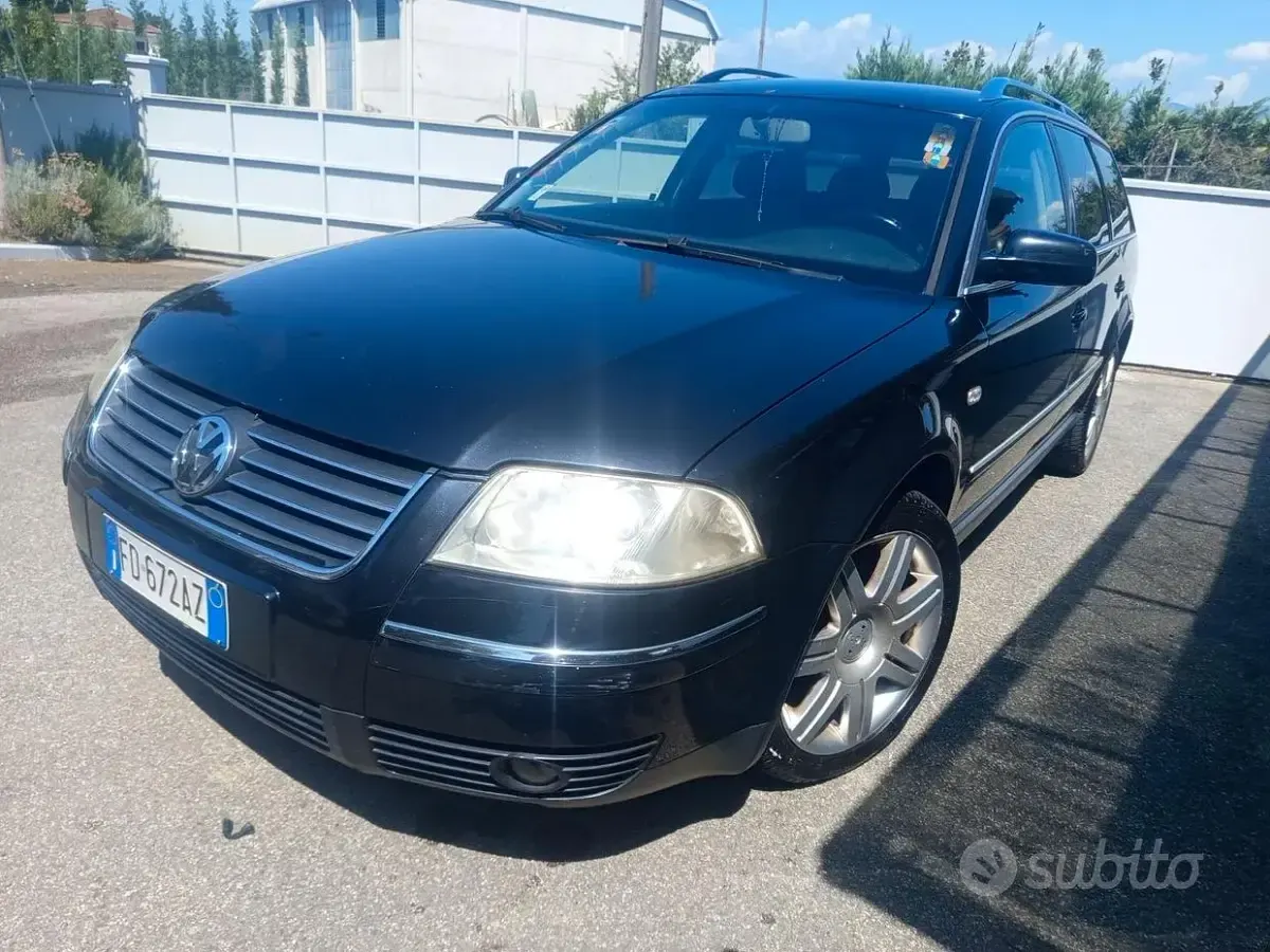 Usata VW Passat 130 CV (95 kW) 2003 Bluazzurro Station wagon