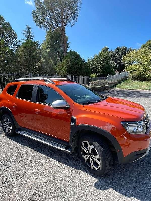 Usata Dacia Duster Prestige 101 CV (74 kW) 2021 Arancione SUV