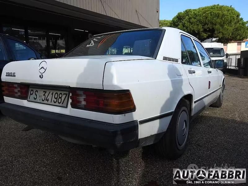Usata Mercedes 190 1988 Bianco Berlina