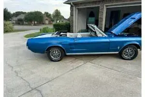 Usata Ford Mustang 324 CV (238 kW) 1967 Blu Cabrio