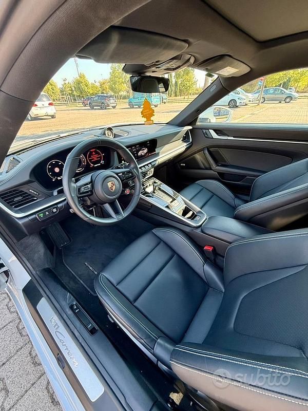 Usata Porsche 911 Carrera 394 CV (289 kW) 2025 Grigio Coupé