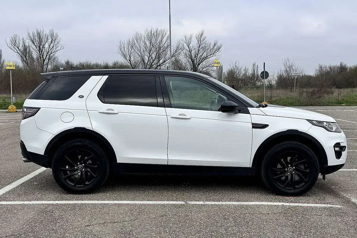 Usata Land Rover Discovery Sport SE 150 CV (110 kW) 2019 Bianco SUV