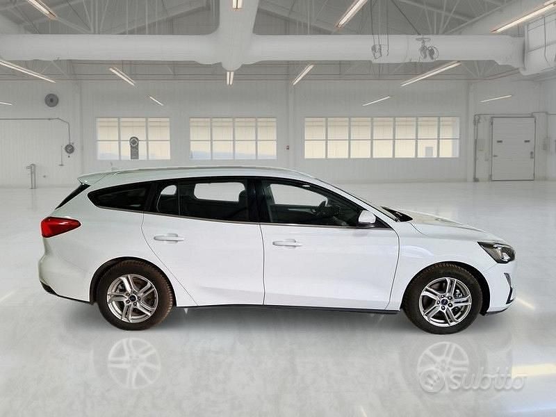 Usata Ford Focus 120 CV (88 kW) 2021 Bianco Station wagon