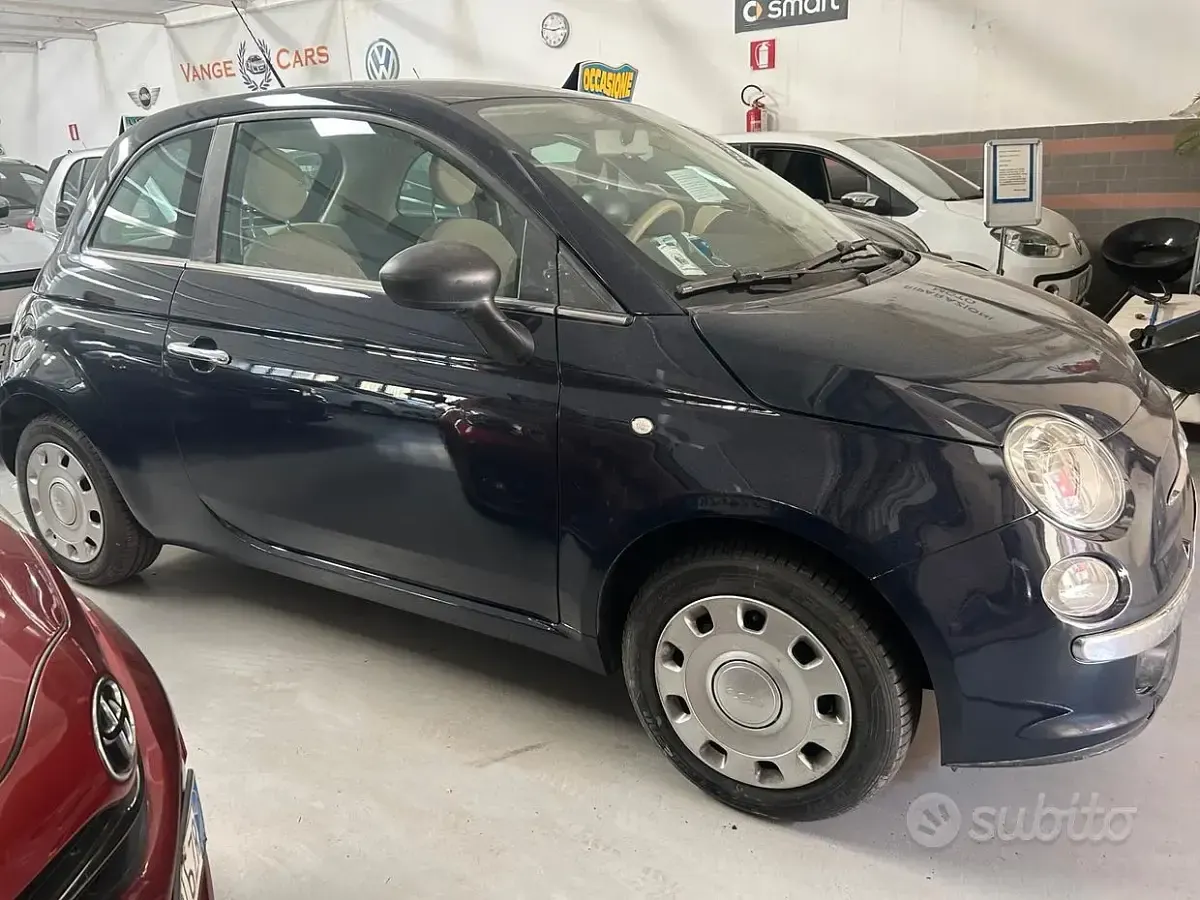 Usata Fiat 500 Lounge 69 CV (50 kW) 2012 Bluazzurro Berlina