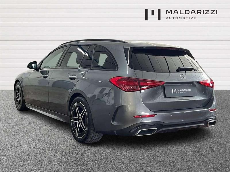 Usata Mercedes C220 AMG Line Premium Plus 197 CV (144 kW) 2024 Grigio Station wagon