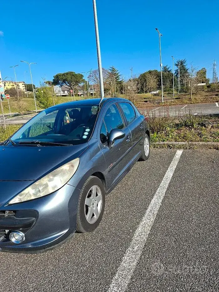 Usata Peugeot 207 Sport 73 CV (53 kW) 2009 Grigio Berlina