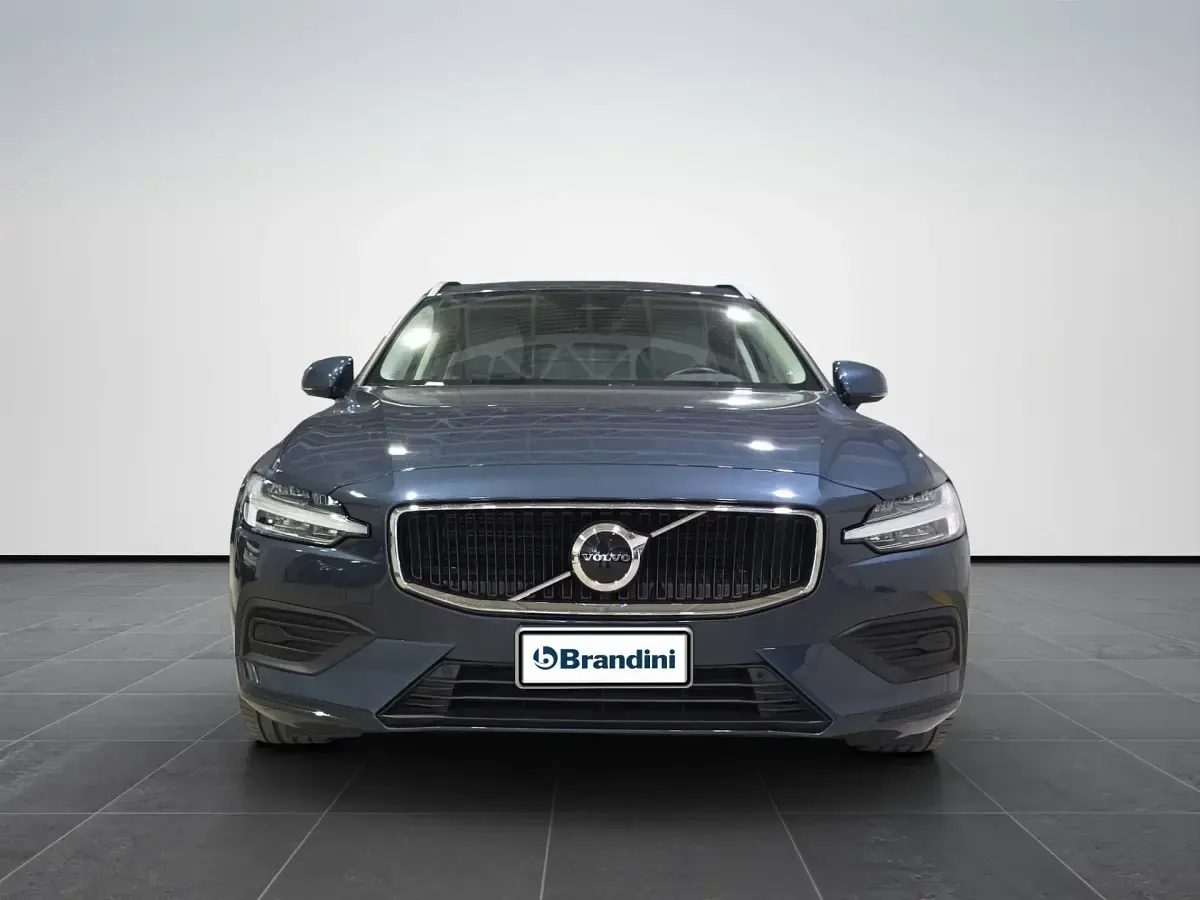 Usata Volvo V60 Core 197 CV (144 kW) 2023 Blu Station wagon