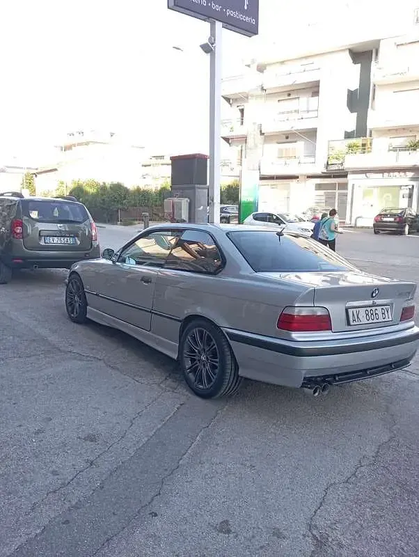 Usata BMW 320 150 CV (110 kW) 1997 Coupé