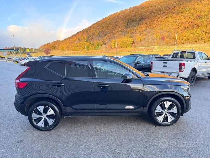 Usata Volvo XC40 Core 129 CV (94 kW) 2022 Nero SUV