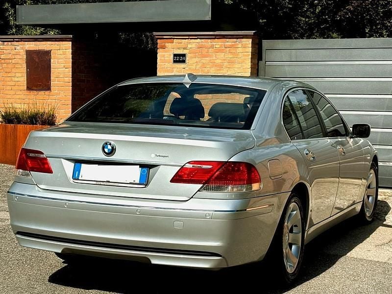 Usata BMW 730 Comfort Edition 231 CV (169 kW) 2007 Argento Berlina