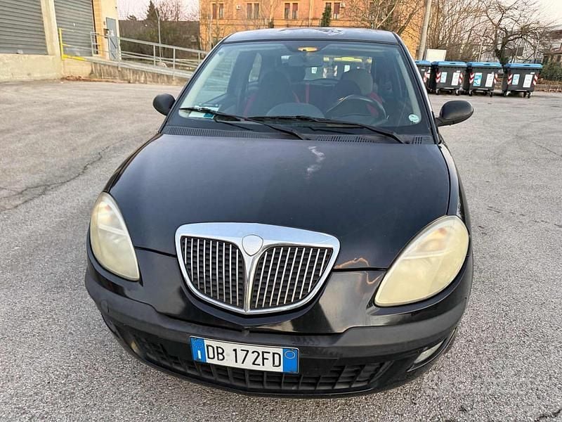 Usata Lancia Ypsilon 59 CV (43 kW) 2006 Nero Utilitaria