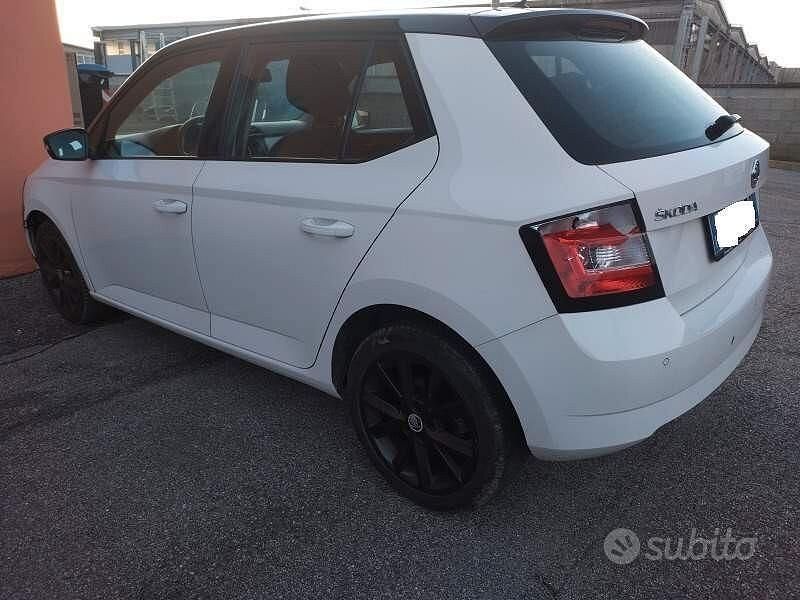 Usata Skoda Fabia Ambition 90 CV (66 kW) 2017 Bianco Berlina