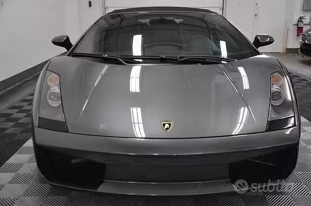Usata Lamborghini Gallardo 519 CV (381 kW) 2007 Grigio Cabrio