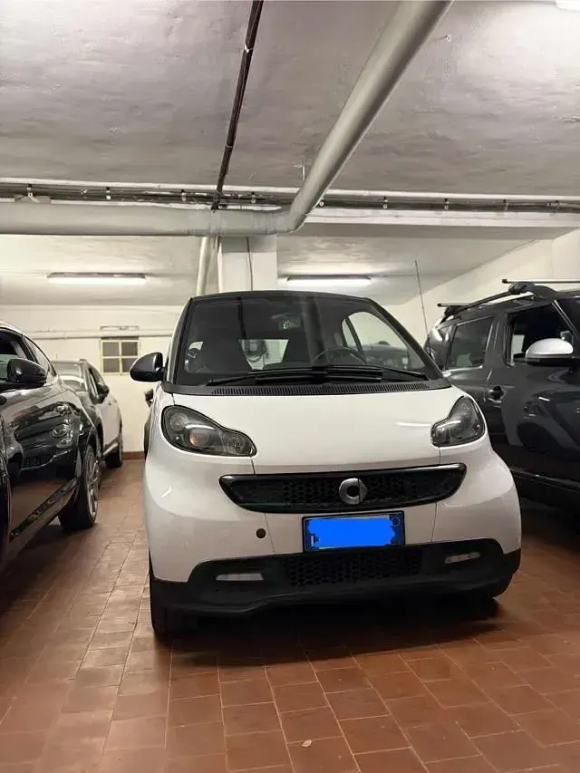 Usata Smart ForTwo Coupé Pulse 71 CV (52 kW) 2014 Bianco pastello Coupé