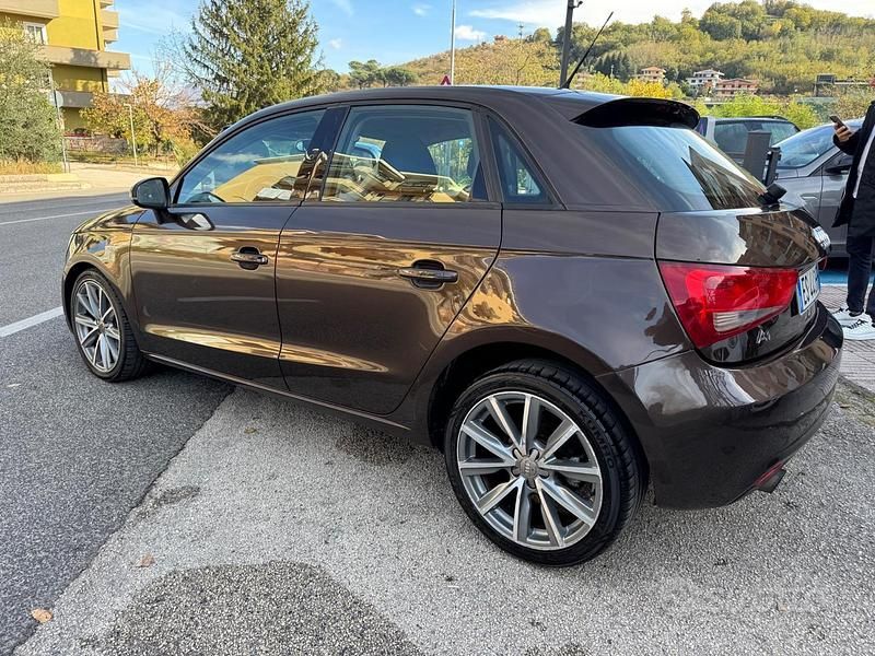 Usata Audi A1 Ambition 89 CV (65 kW) 2014 Marrone Utilitaria
