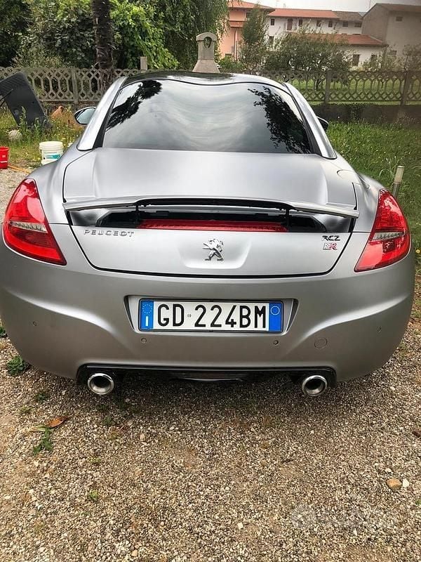 Grigio Usata 2012 Peugeot RCZ Coupé | 12.500 € (Buon prezzo) - Immagine 1/4