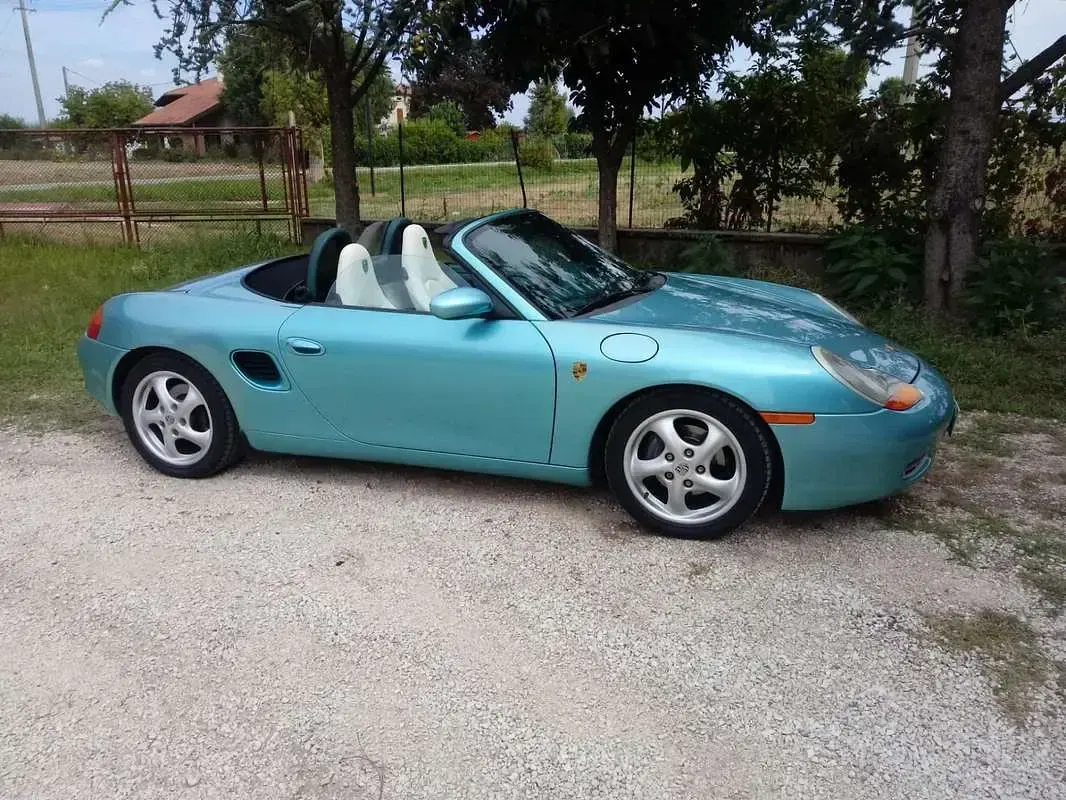 Usata Porsche Boxster 204 CV (150 kW) 1998 Verde Cabrio