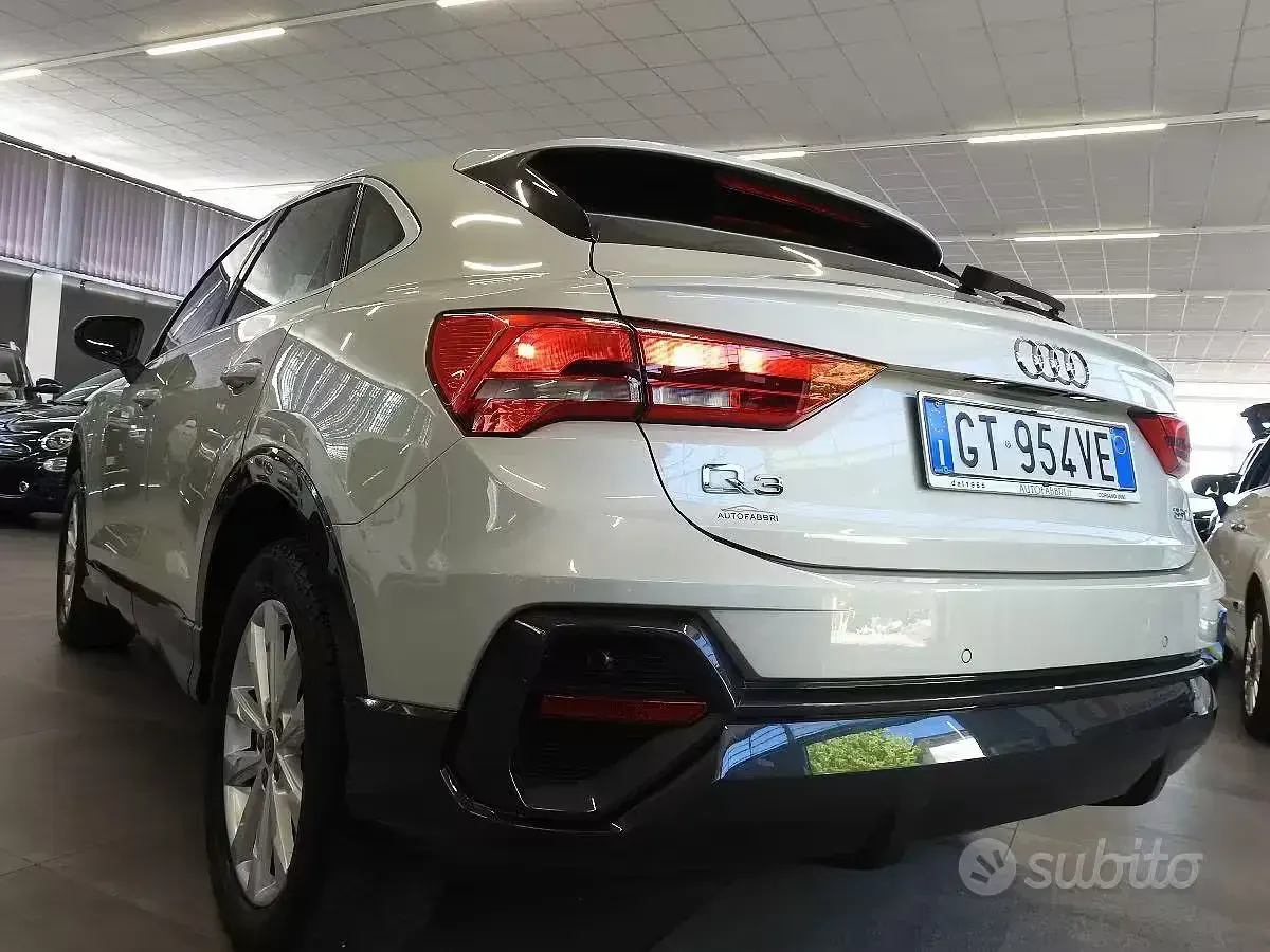 Usata Audi Q3 Sportback 150 CV (110 kW) 2021 Verde SUV