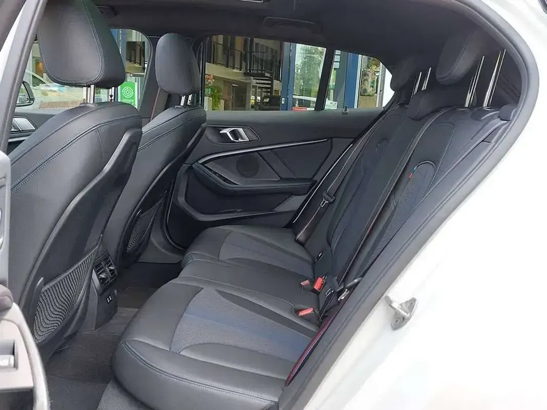Usata BMW 116 Sport Line 109 CV (80 kW) 2021 Bianco Utilitaria