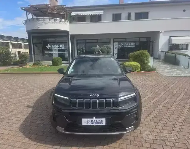 Usata Jeep Avenger Altitude 101 CV (74 kW) 2025 Nero SUV