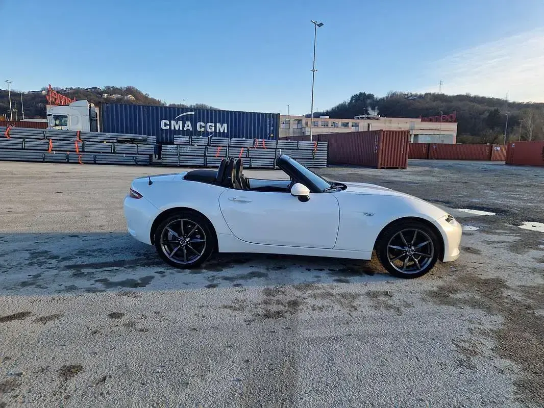 Usata Mazda MX5 Inclusive 184 CV (135 kW) 2019 Bianco Cabrio
