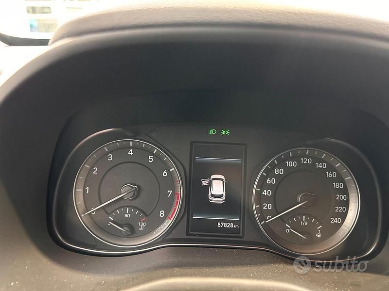 Usata Hyundai Kona Style 120 CV (88 kW) 2018 Grigio SUV
