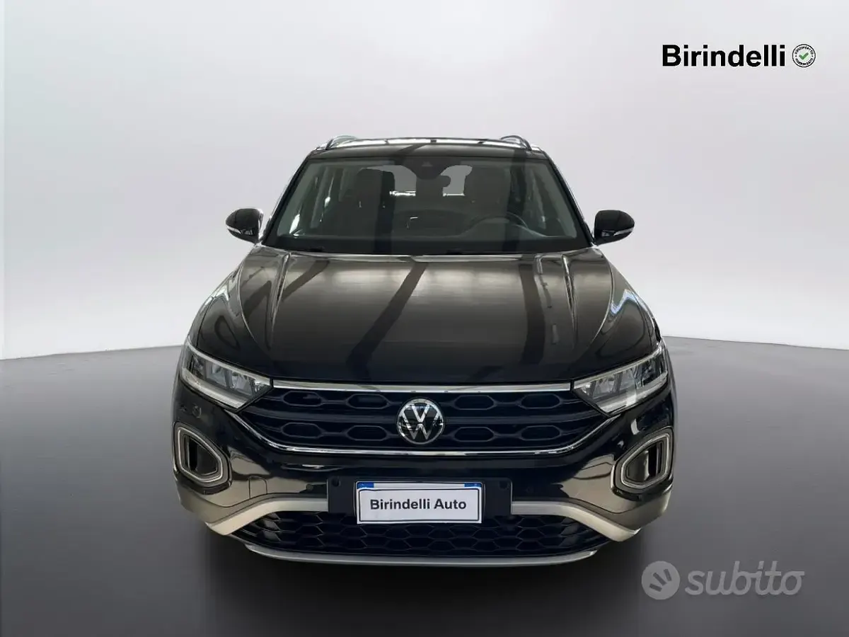 Usata VW T-Roc Life 110 CV (80 kW) 2022 Nero SUV