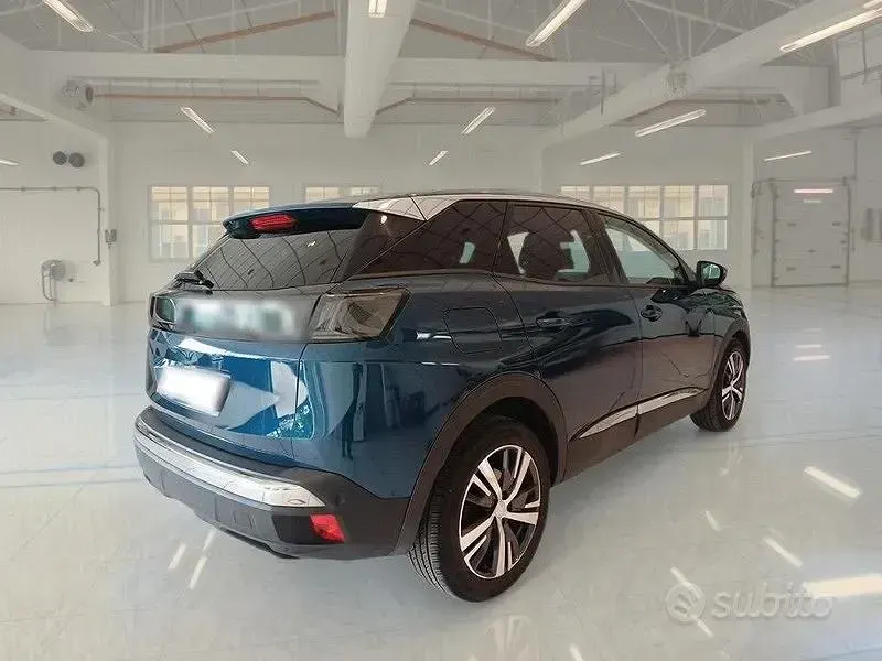 Usata Peugeot 3008 Allure 130 CV (95 kW) 2022 Bluazzurro SUV