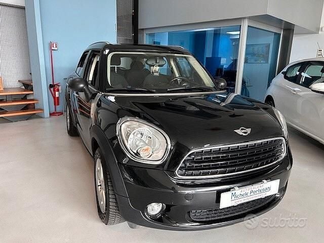 Usata Mini Cooper D Countryman 89 CV (65 kW) 2014 Nero SUV