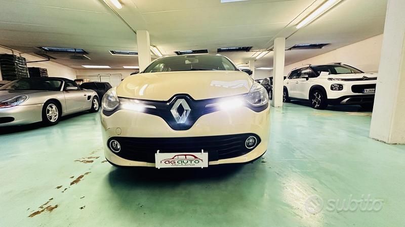 Usata Renault Clio GrandTour 90 CV (66 kW) 2016 Beige Station wagon