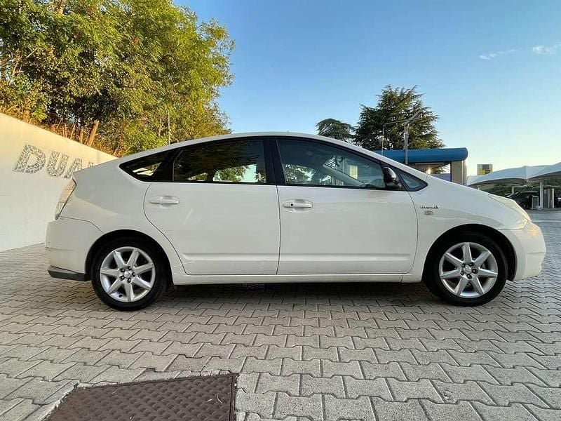 Bianco Usata 2009 Toyota Prius Due volumi | 3000 € - Immagine 1/4
