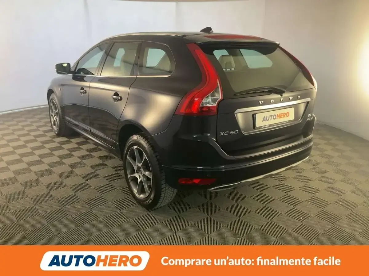 Usado Volvo XC60 Business Edition 190 CV (139 kW) 2017 Azul SUV