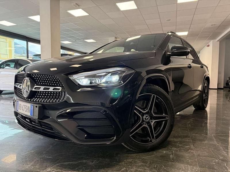Nero Nuova 2025 Mercedes GLA250 AMG Line Premium Plus SUV | 55.000 € (Molto cara) - Immagine 1/4