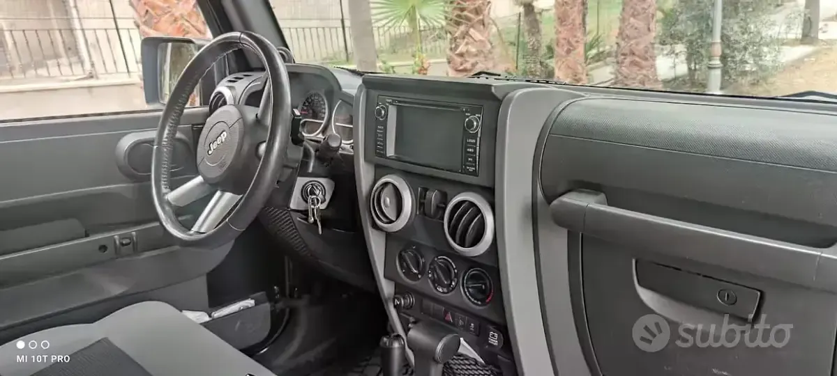 Usata Jeep Wrangler Sahara 177 CV (130 kW) 2010 Nero SUV