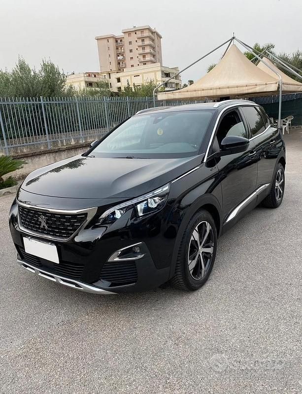 Usata Peugeot 3008 GT-line 120 CV (88 kW) 2017 Nero SUV