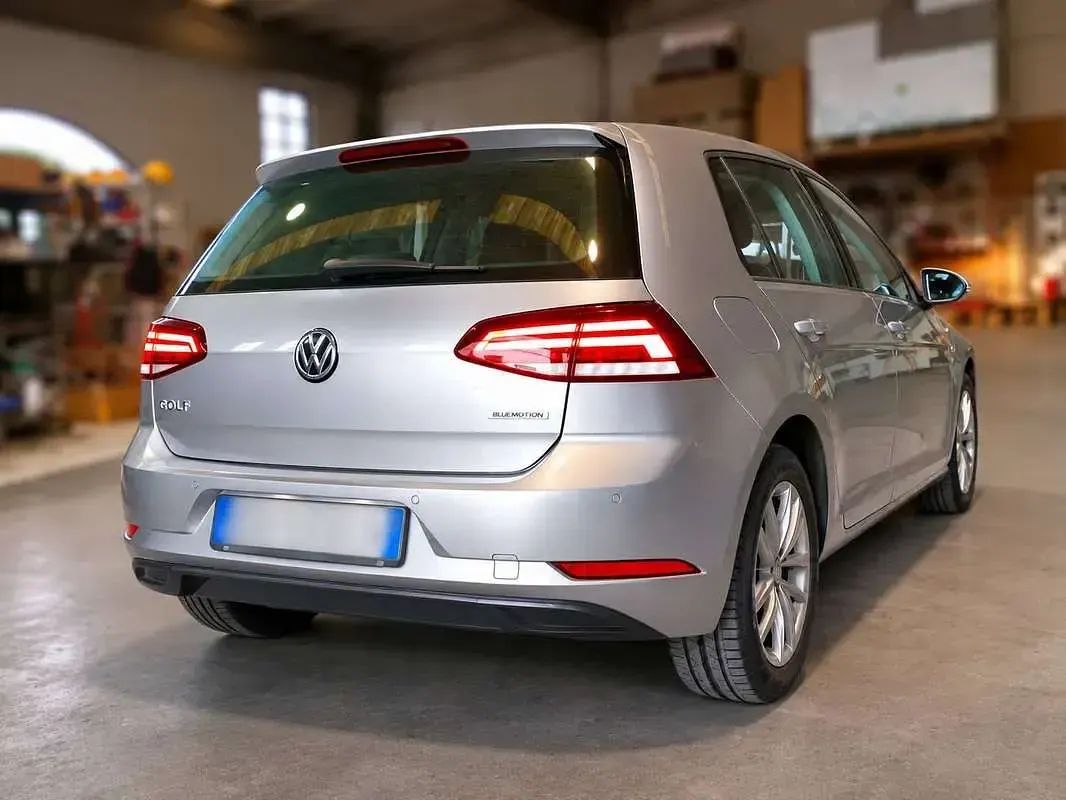 Usata VW Golf VII Business 131 CV (96 kW) 2020 Argento Berlina