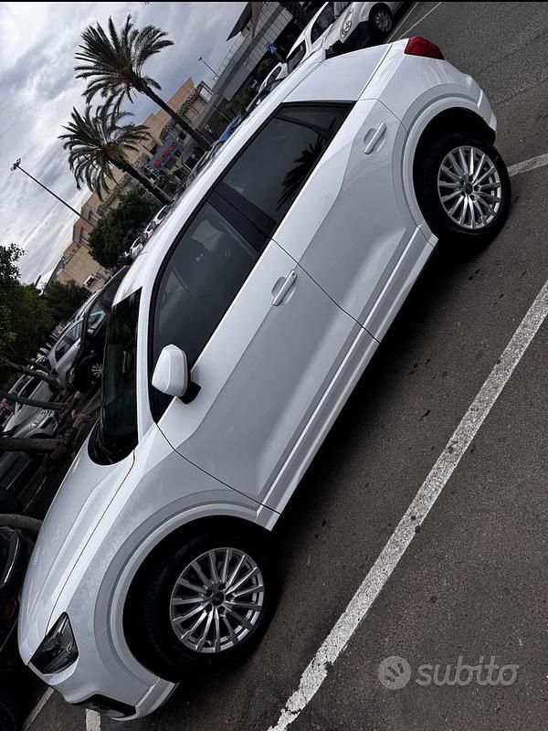 Usata Audi Q2 150 CV (110 kW) 2019 Bianco SUV