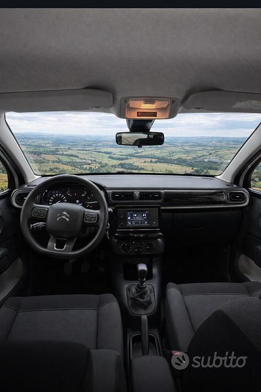 Usata Citroën C3 Shine 100 CV (73 kW) 2021 Bianco Utilitaria