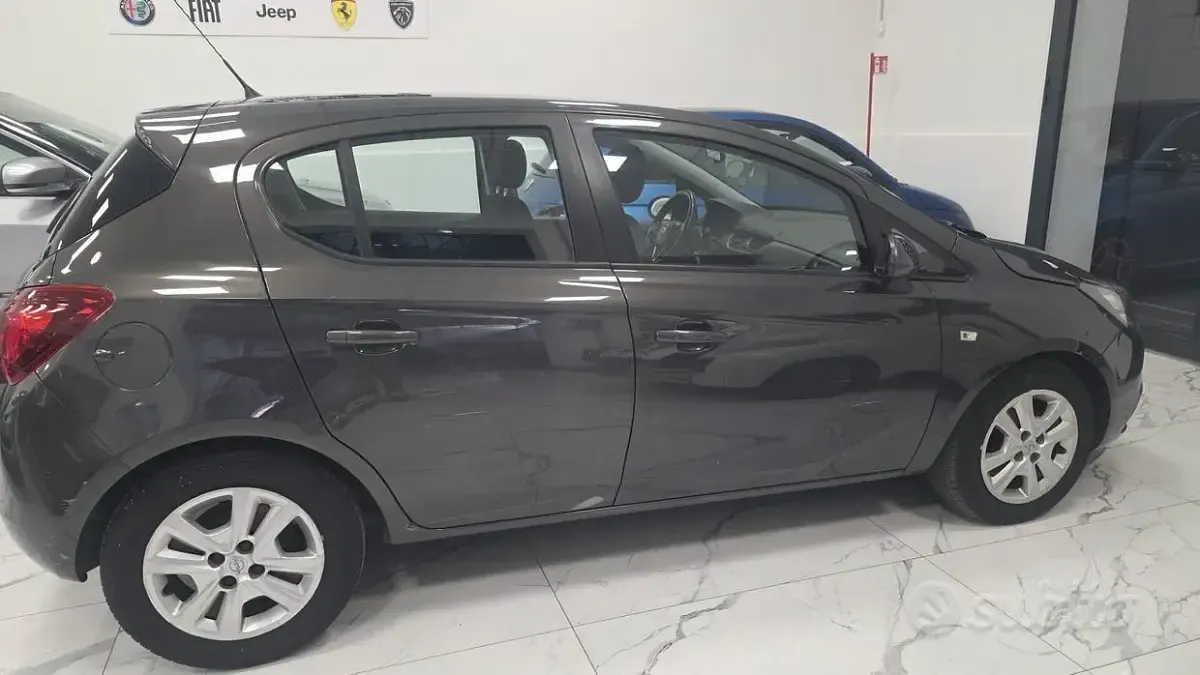 Usata Opel Corsa Edition 69 CV (50 kW) 2015 Grigio Utilitaria