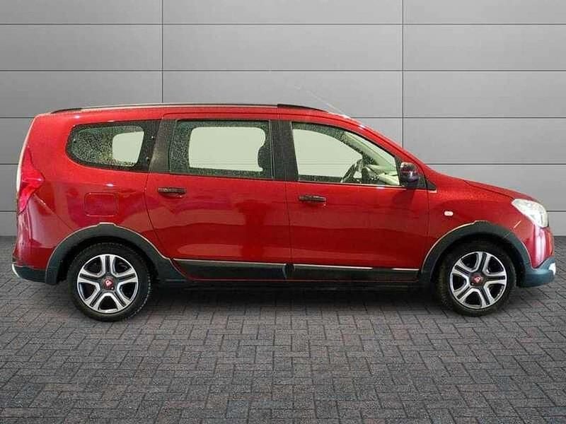 Usata Dacia Lodgy Stepway 102 CV (75 kW) 2019 Rosso Monovolume
