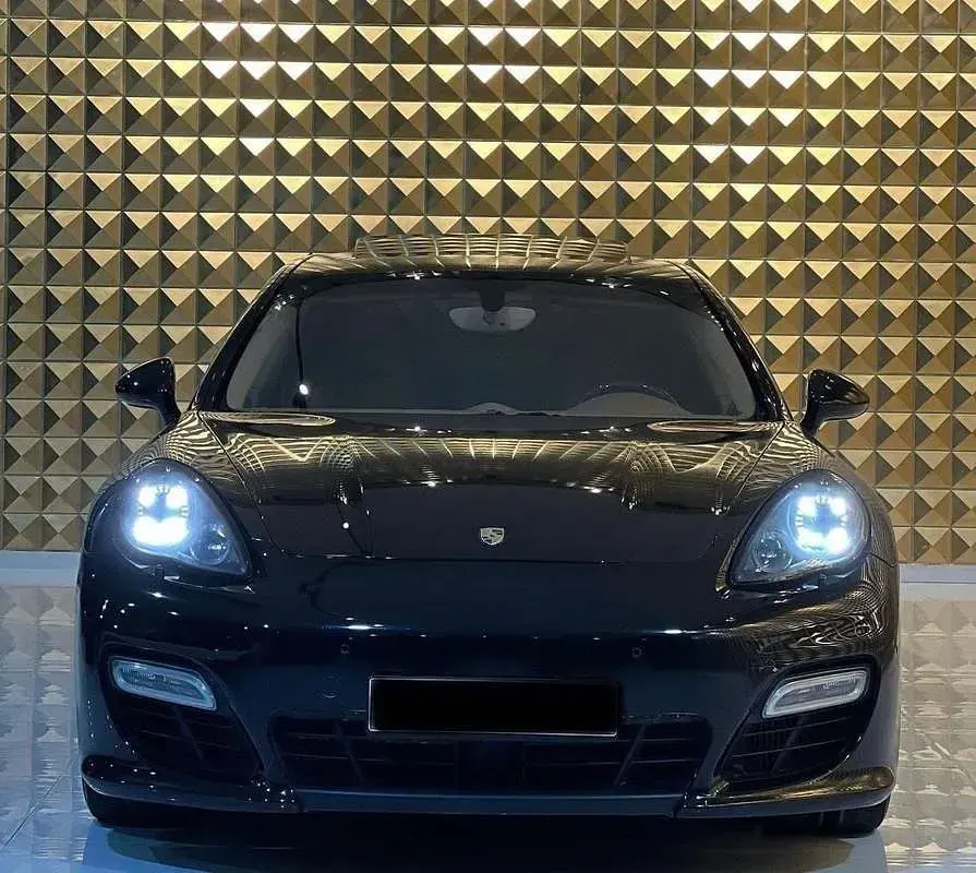 Usata Porsche Panamera Turbo S 551 CV (405 kW) 2012 Nero Utilitaria