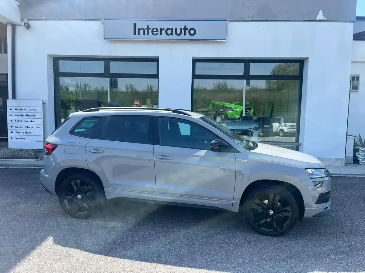 Usata Skoda Karoq SportLine 116 CV (85 kW) 2021 Grigio SUV