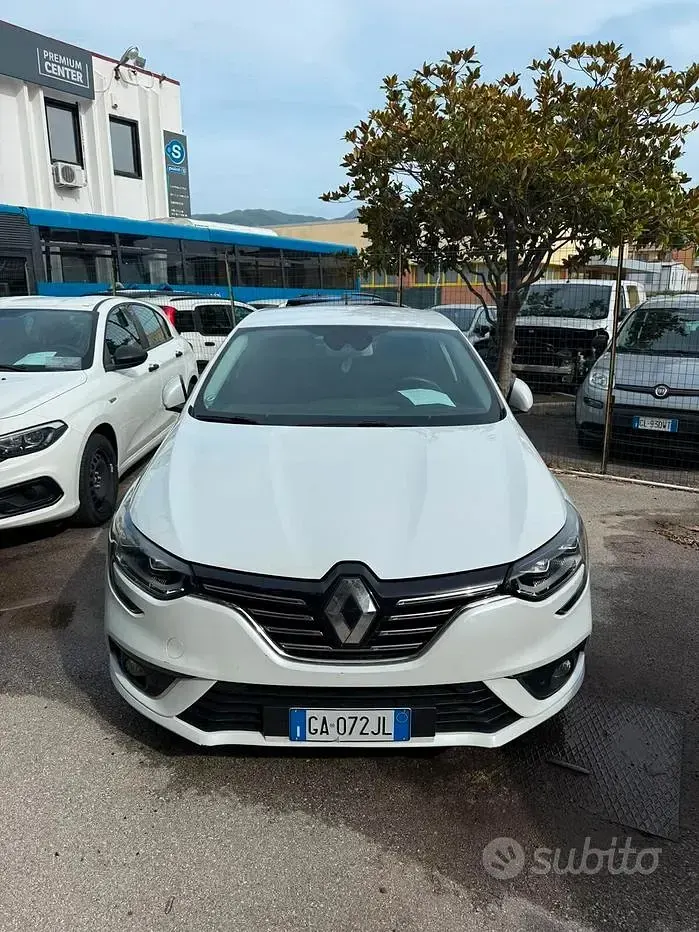 Usata Renault Mégane IV 116 CV (85 kW) 2020 Bianco Berlina