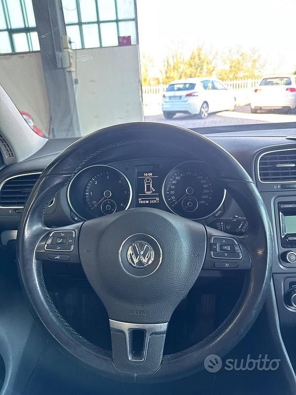 Usata VW Golf VI Highline 110 CV (80 kW) 2009 Nero Utilitaria