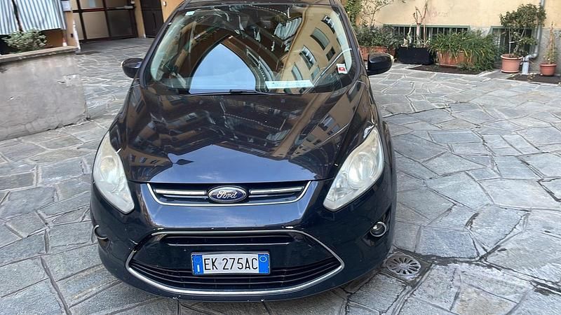 Begagnad Ford C-MAX Titanium 115 HK (84 kW) 2011 Svart Minibuss