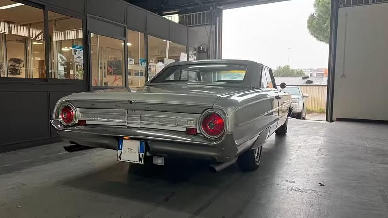 Usata Ford Galaxie 250 CV (183 kW) 1964 Grigio Berlina